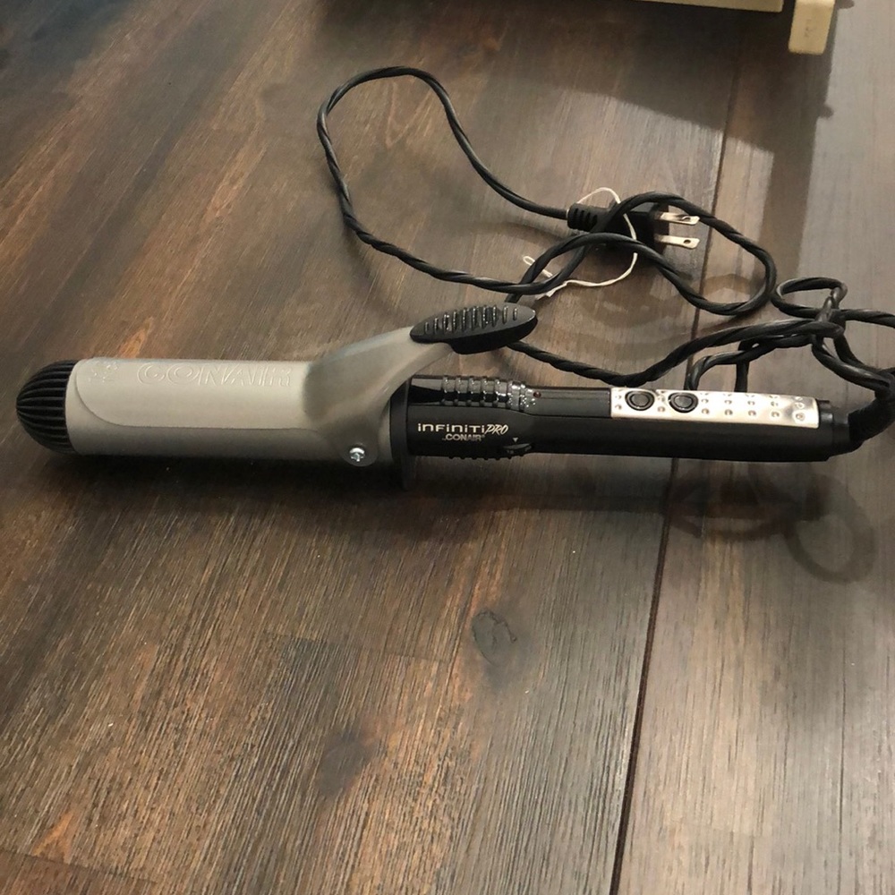 Connair Infinity Pro 1 1/2” curling iron